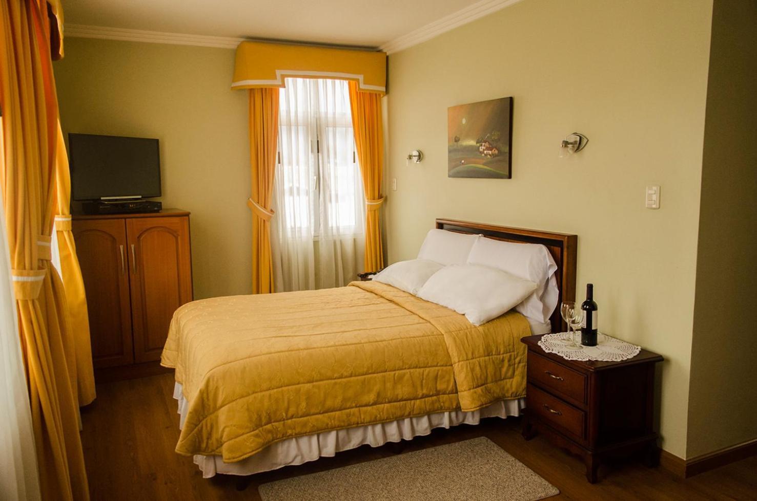 Hotel La Casona كوينكا المظهر الخارجي الصورة